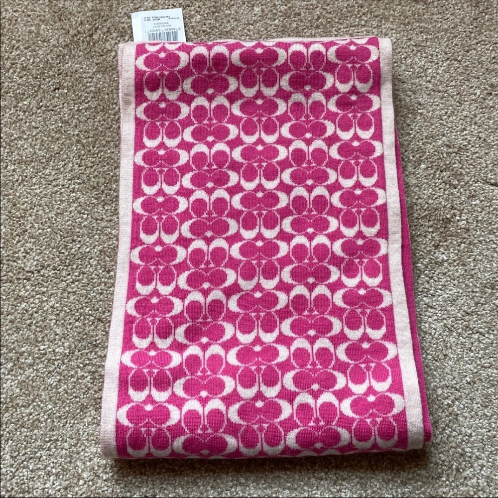 Coach merino wool logo scarf - Picture 4 of 4